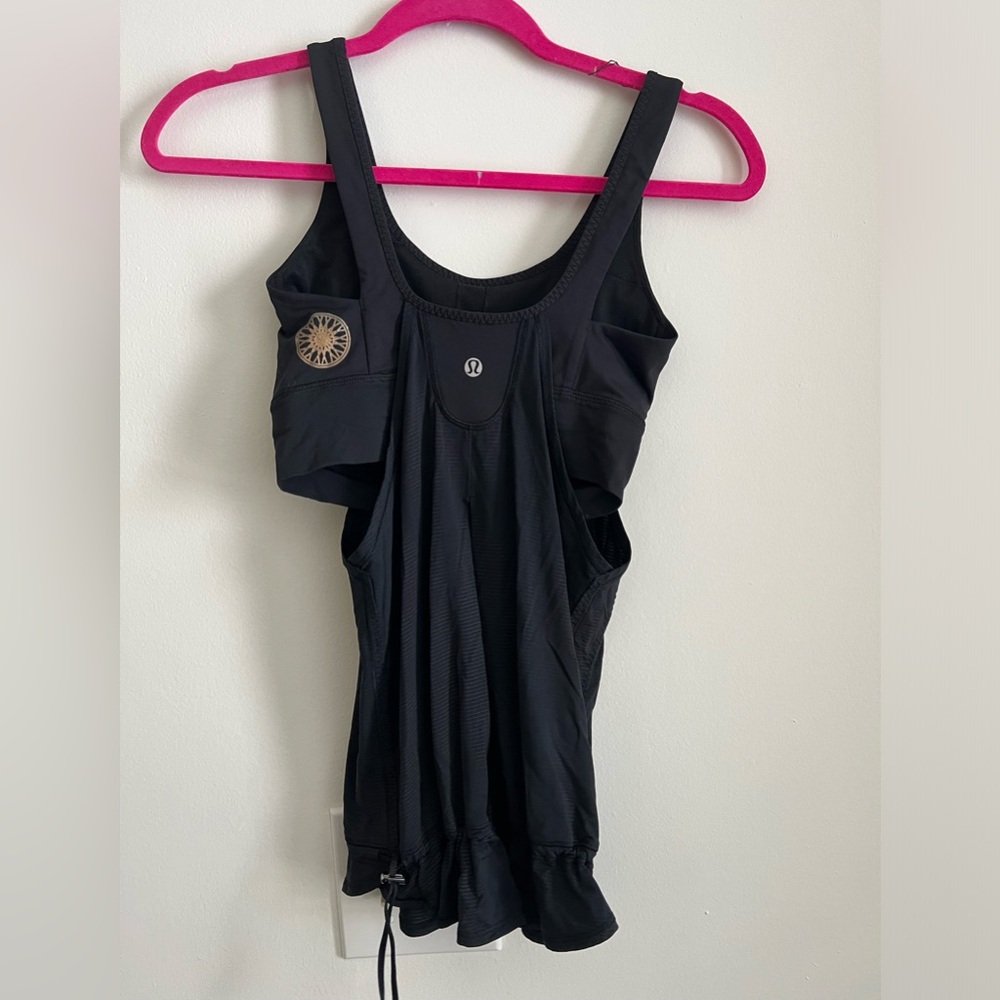 Like new Lululemon black sinched tank